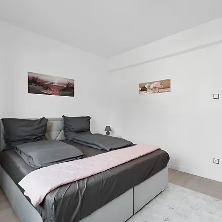 Flora Furnished Fair Apartments Essen Exterior foto